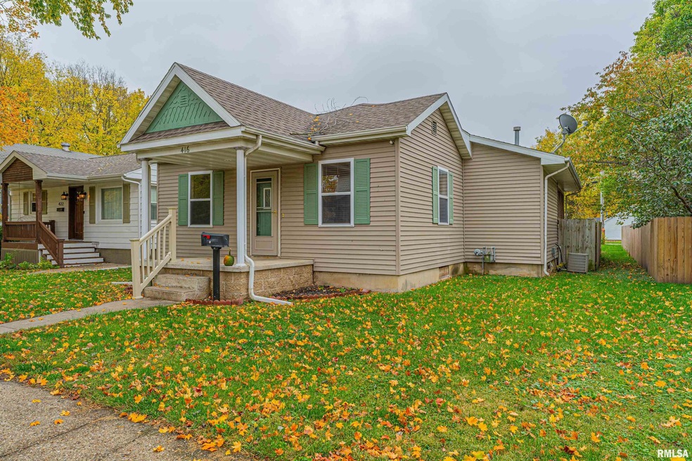 416 N Hamilton St, Lincoln, IL 62656 - photo 1