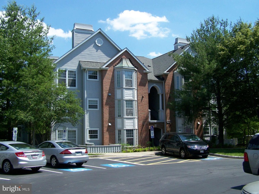 4400 Silverbrook Ln unit F004, Owings Mills, MD 21117 - photo 1