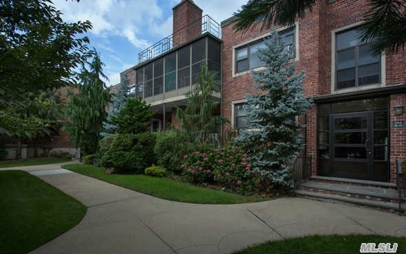 unlisted-address, Cedarhurst, NY 11516 - photo 1