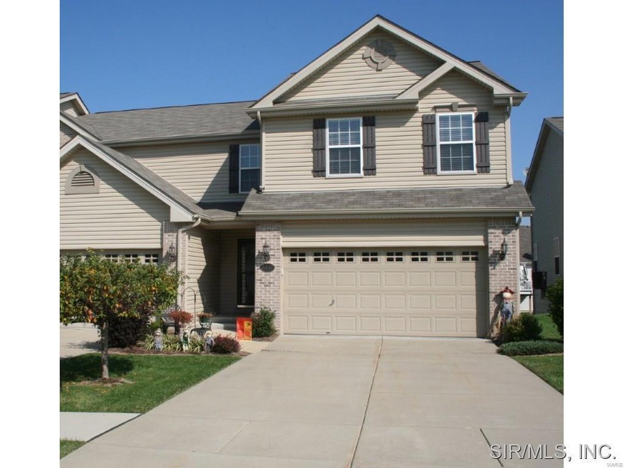 6837 Hampshire Ct, Maryville, IL 62062 - photo 1