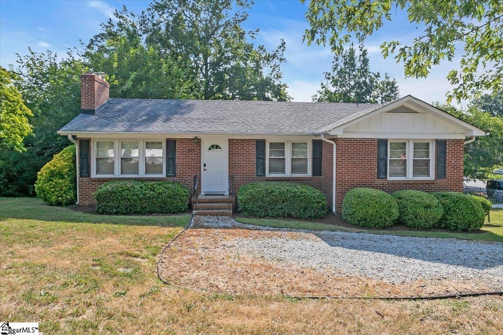 2800 Edwards Rd, Taylors, SC 29687 - photo 1