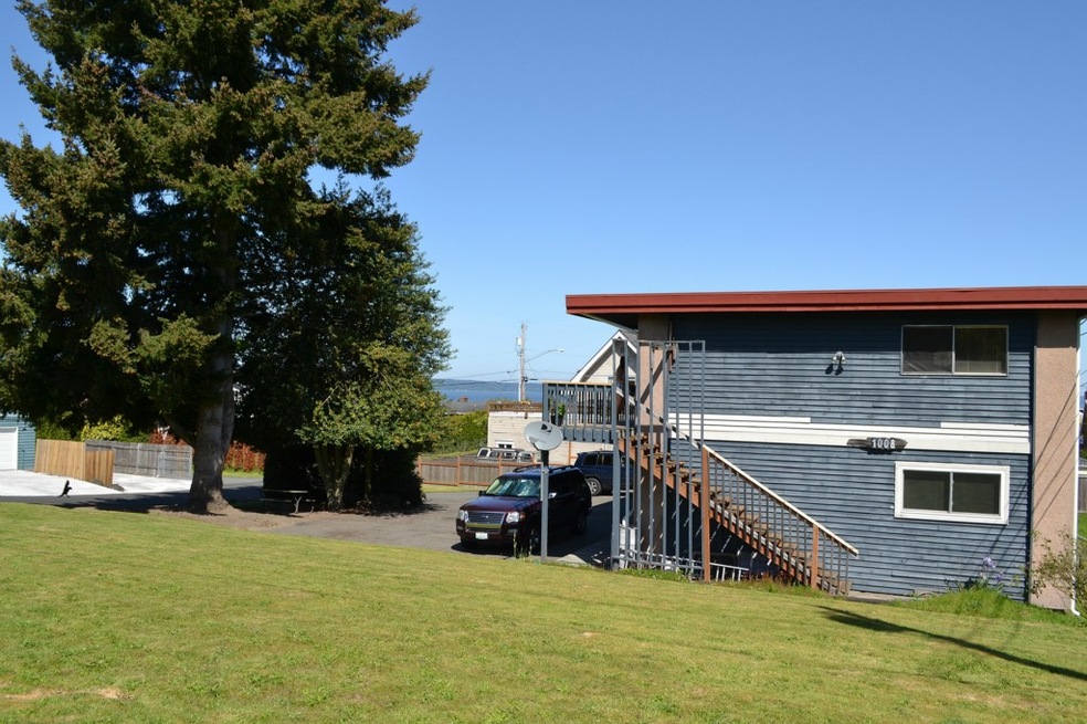 1008 3rd St, Mukilteo, WA 98275 - photo 1