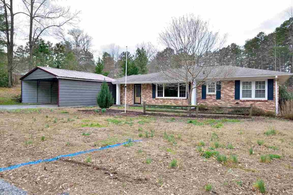 409 Holloway St, Walhalla, SC 29691 - photo 1