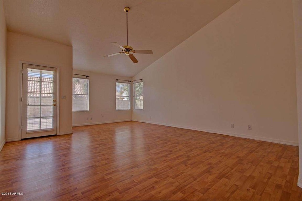 Downstairs Master Suite...