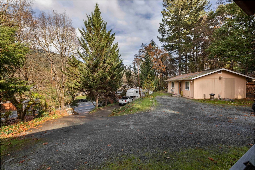 7955 Rogue River Hwy, Grants Pass, OR 97527 - photo 1