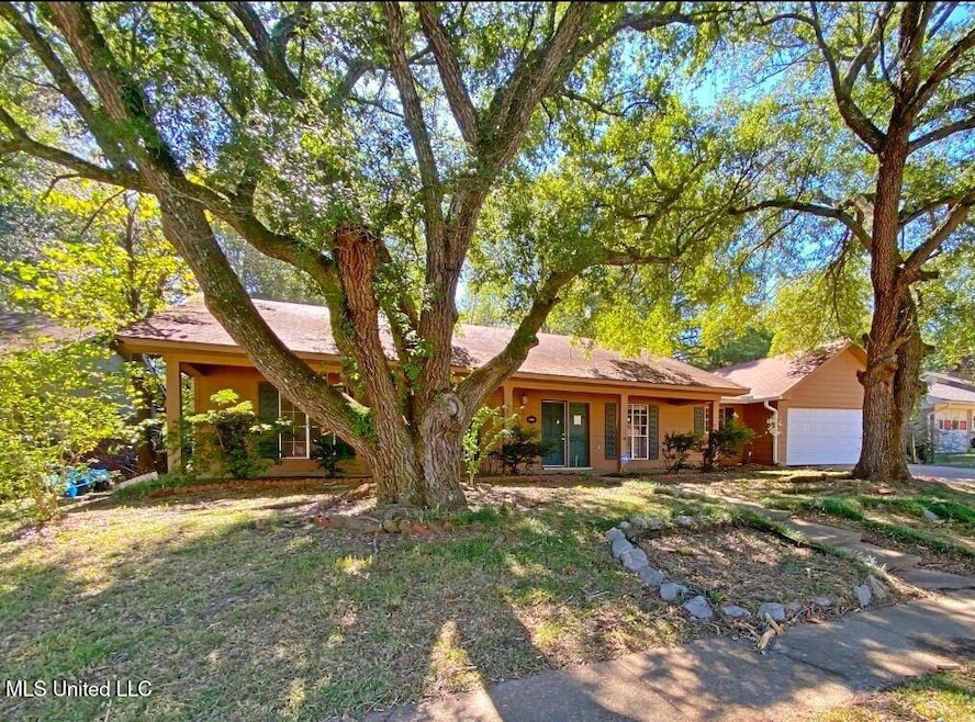 1608 Melrose Place, Clinton, MS 39056 - photo 1