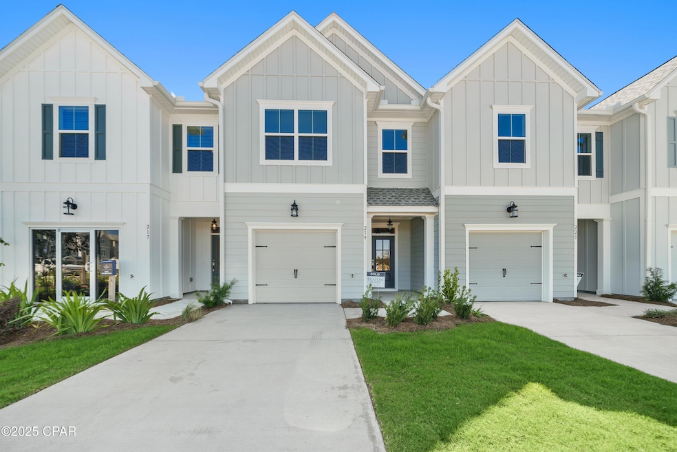 For Sale $349,985 • Co-Listing Agent