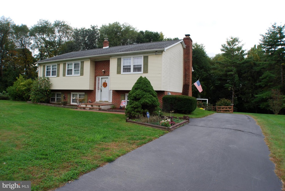 25 Dolphin Dr, Newark, DE 19702 - photo 1