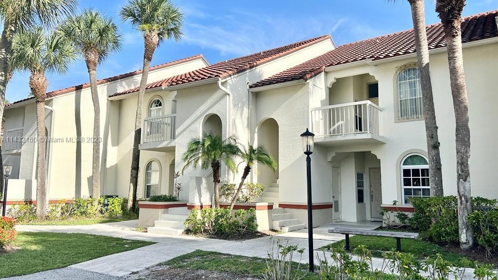 227 Cypress Point Dr, Palm Beach Gardens, FL 33418 - photo 1