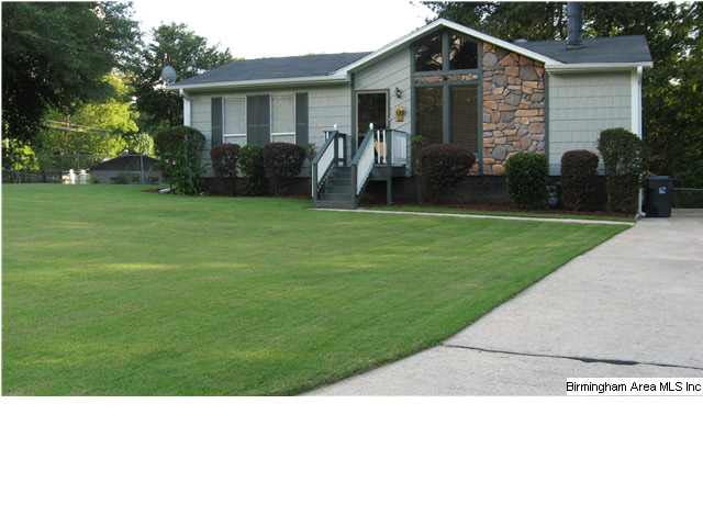 Look at this beautiful 3 bedroom 1 bath home on ov