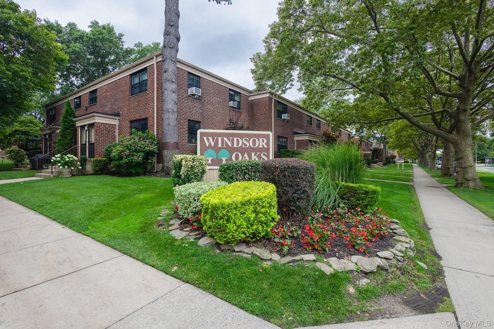 74-81 220th St unit 94B1, Oakland Gardens, NY 11364 - photo 1