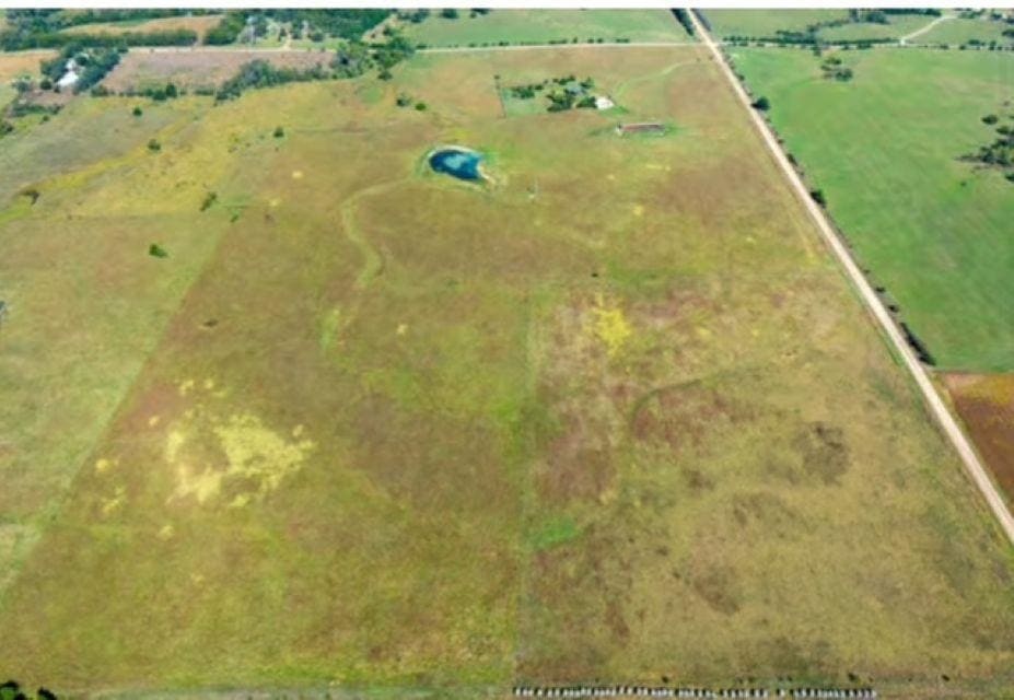 9715 S Rock Rd, Valley Center, KS 67147 - photo 1