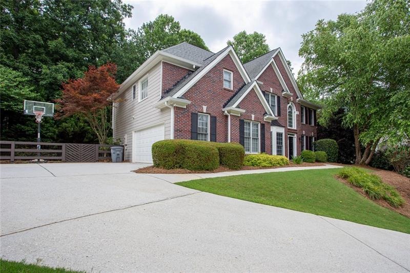 3055 Burlingame Dr, Roswell, GA 30075 - photo 1