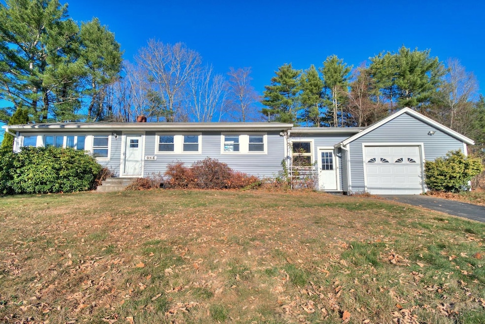 1 Stevenson Rd, Kittery, ME 03904 - photo 1