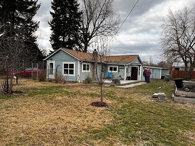 yard to house 1