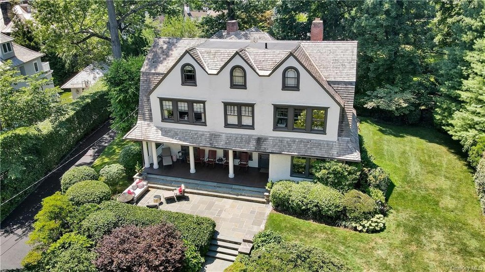 22 Gladwin Place, Bronxville, NY 10708 - photo 1