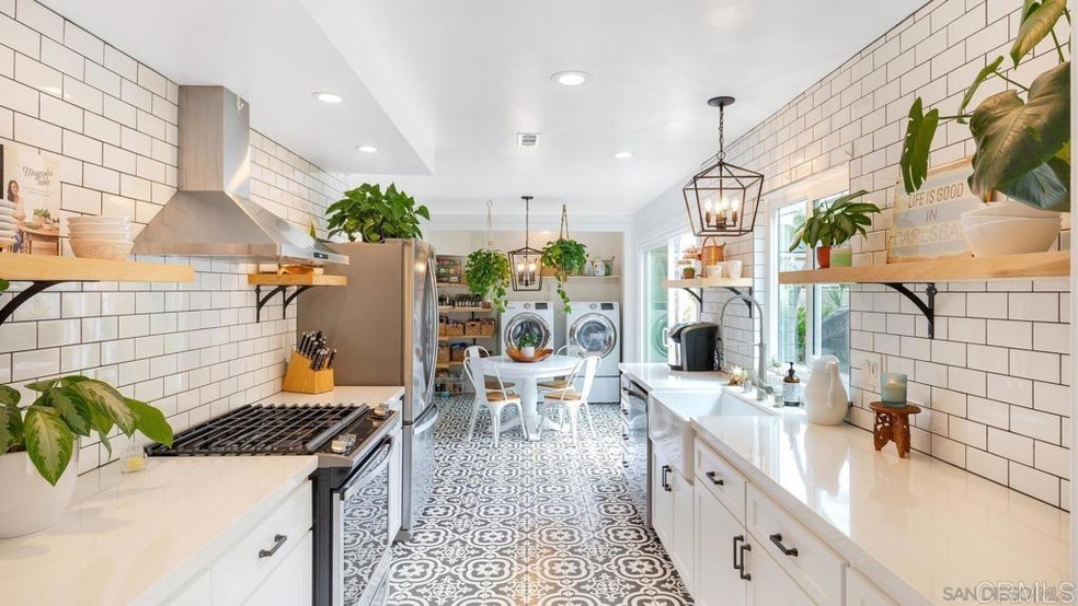 3735 Hibiscus Cir, Carlsbad, CA 92008 - photo 1