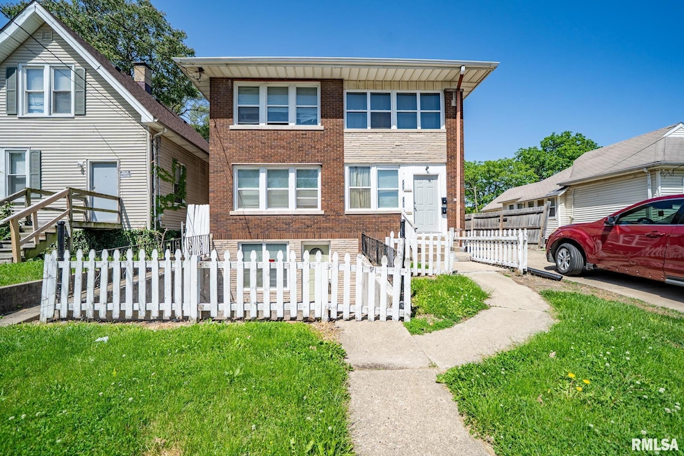 For Sale $239,900 • Co-Listing Agent