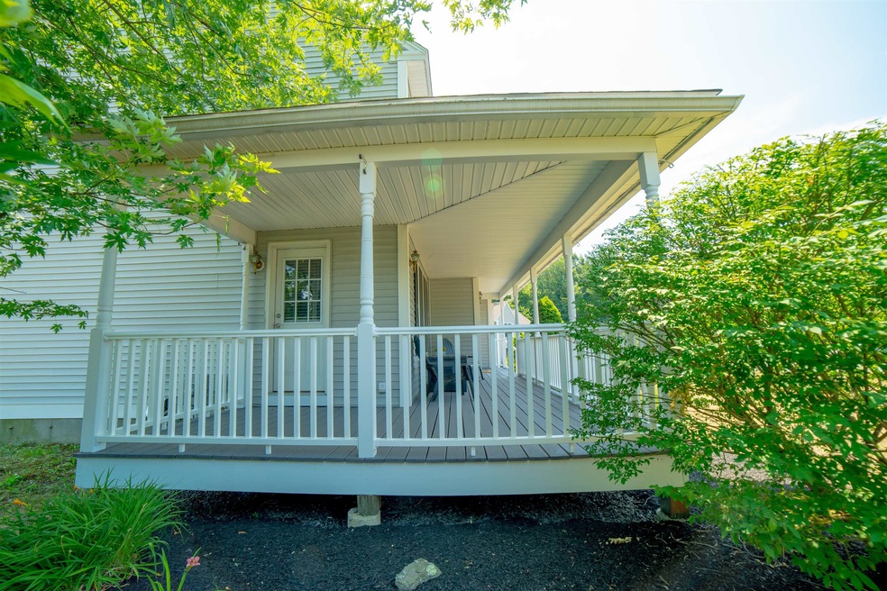 12 Macintosh Ln, Fitchburg, MA 01420 - photo 1