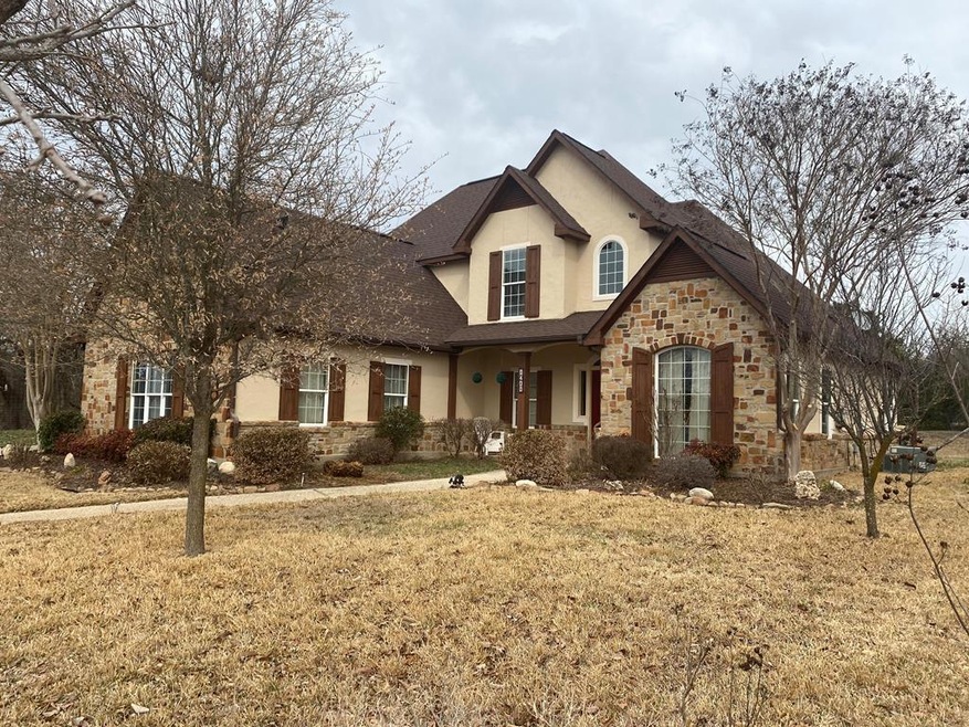 1211 Running Buck Ln, Fredericksburg, TX 78624 - photo 1