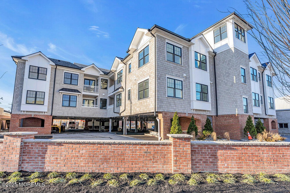 001_003_dsc01232b_778