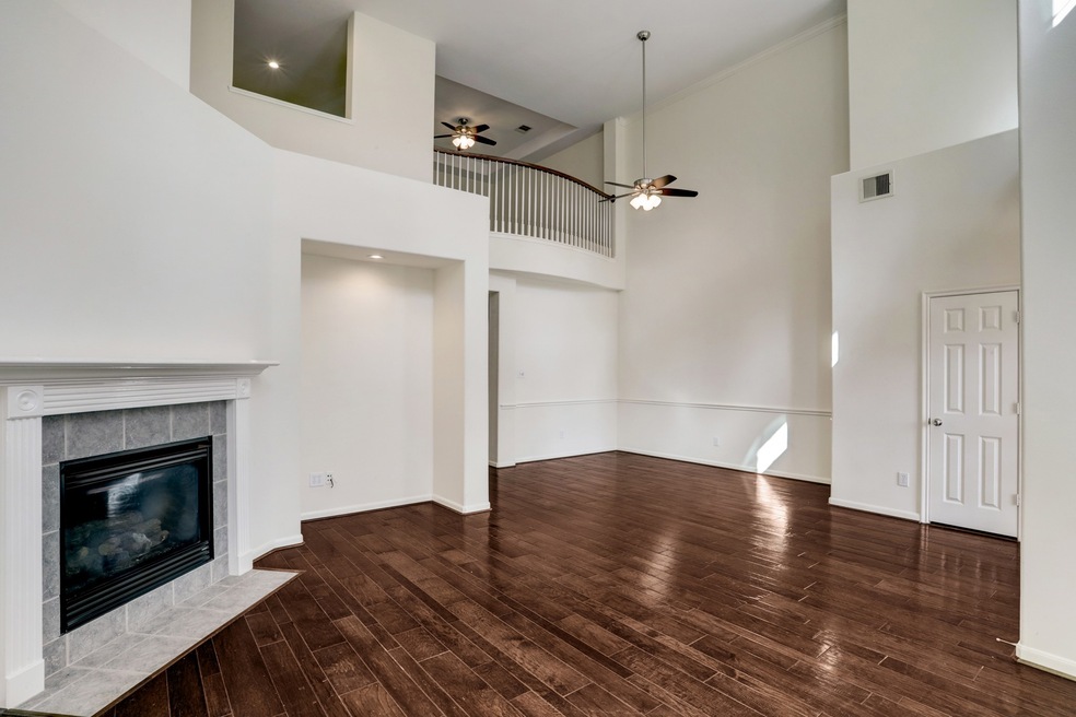 55 W Pipers Green St, Spring, TX 77382 - photo 1