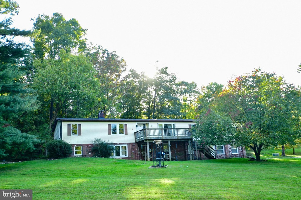 4608 London Bridge Rd, Sykesville, MD 21784 - photo 1