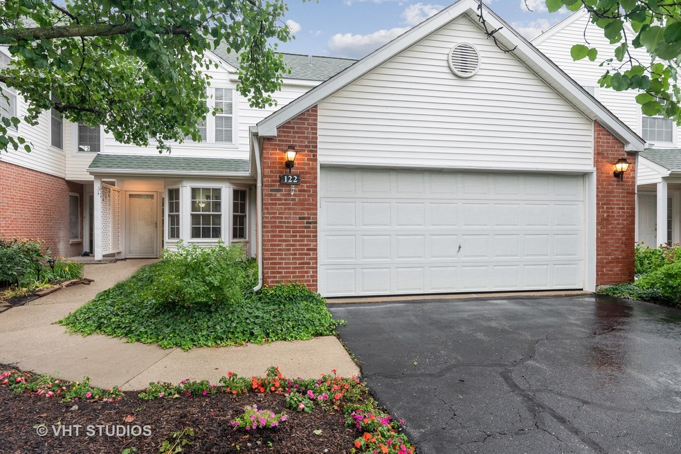 122 Huntington St unit 25D, Lake Bluff, IL 60044 - photo 1