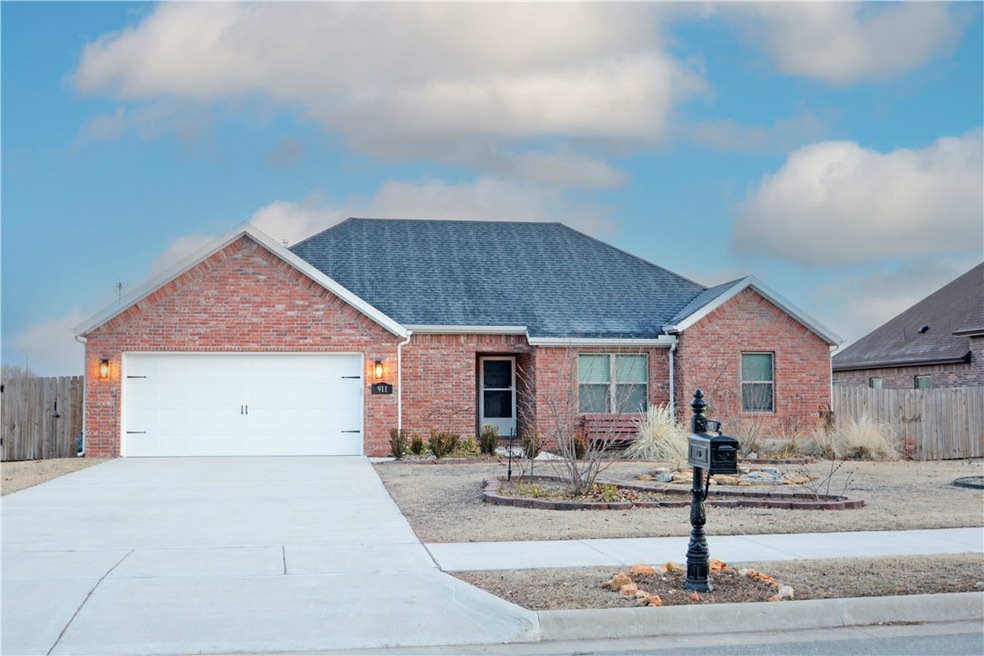 Sold $305,000