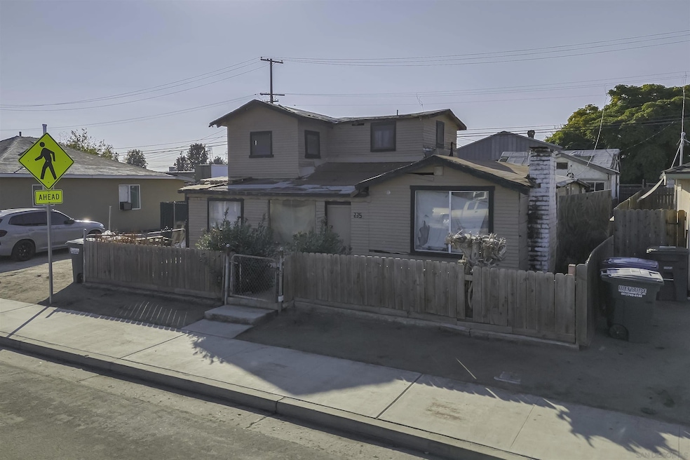 235 E 1st St, Buttonwillow, CA 93206 - photo 1