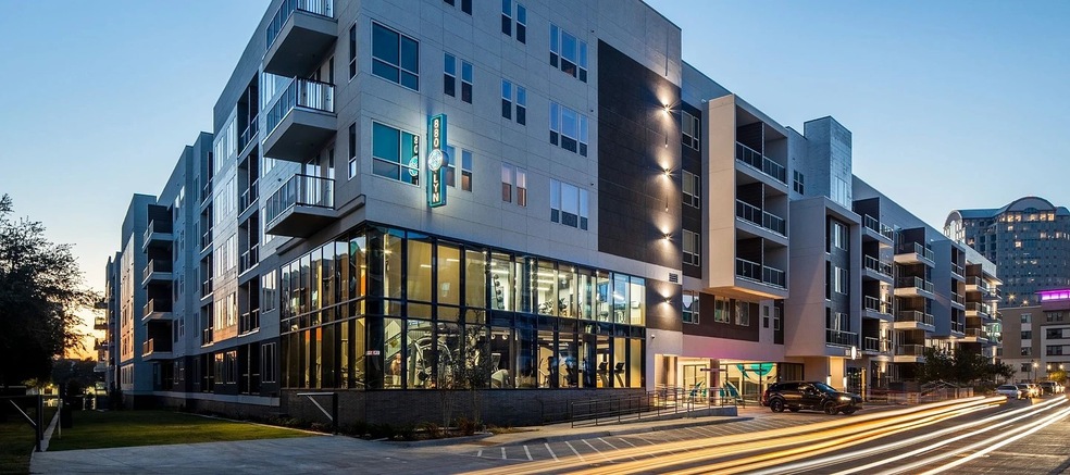 880 Lake Carolyn Pkwy unit 469, Irving, TX 75039 - photo 1