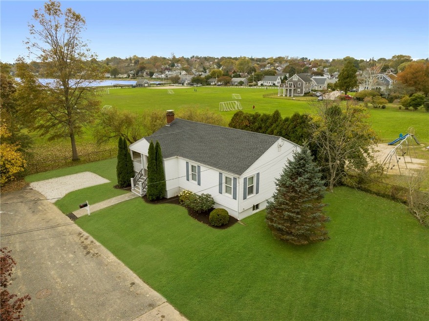 8 Marion St, Newport, RI 02840 - photo 1