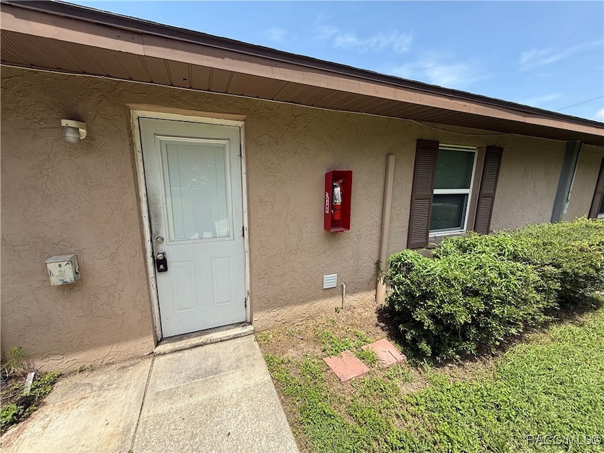 412 Tompkins St unit 6, Inverness, FL 34450 - photo 1