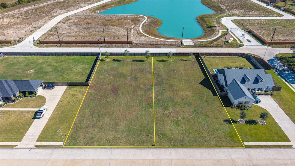 3117 E Tower Cir, Santa Fe, TX 77517 - photo 1