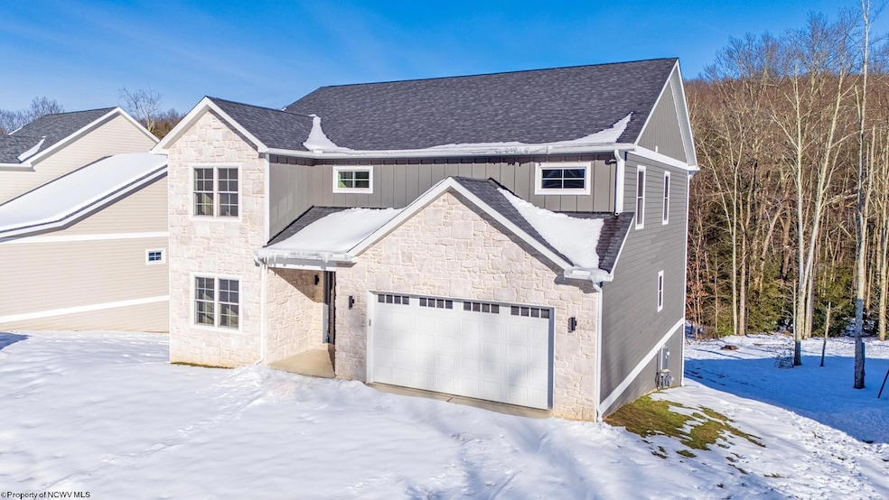 1027 Excalibur Dr, Morgantown, WV 26508 - photo 1