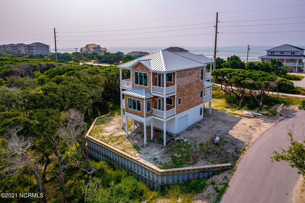Roosevelt Cove home w/ water views
