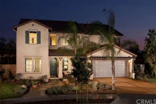 Lot 82 - Exterior
Photo depicts Model Home - actua