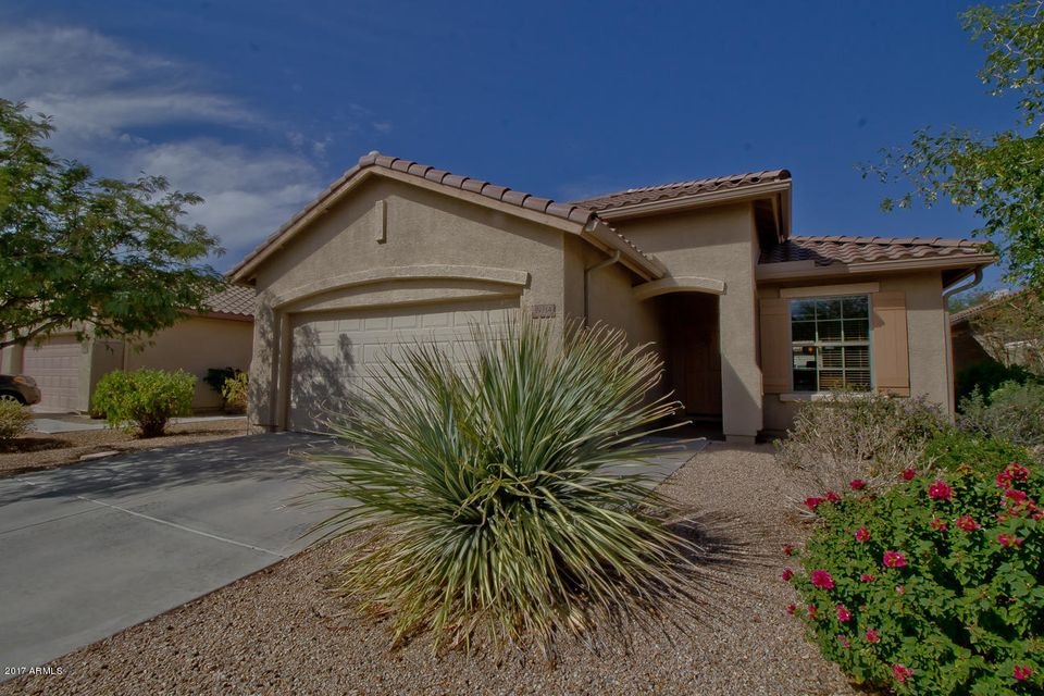 Side View - Great Curb Appeal