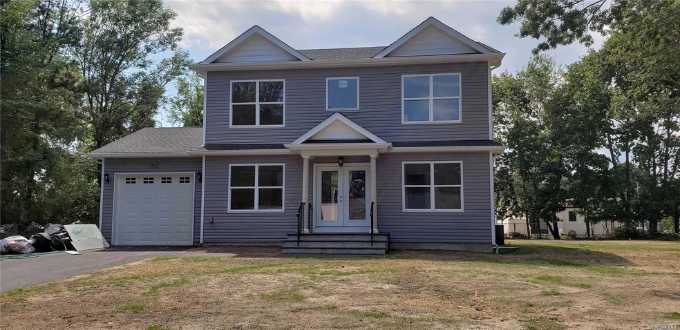 2808 John Roe Smith Ave, Medford, NY 11763 - photo 1