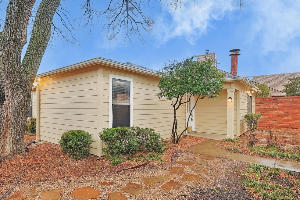 1309 Autumn Chase Square, Bedford, TX 76022 - photo 1