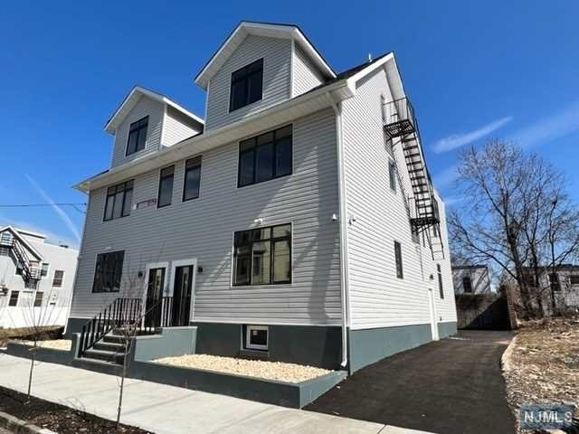 254 22nd St unit 1, Irvington, NJ 07111 - photo 1