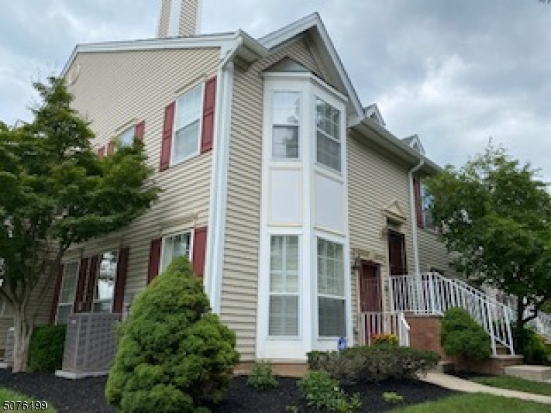 259 Columbus Dr, Franklin Park, NJ 08823 - photo 1