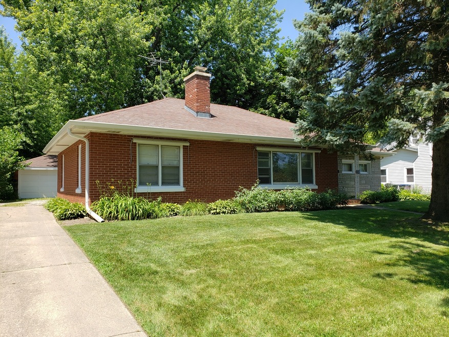2310 Corona Rd, Waukegan, IL 60087 - photo 1