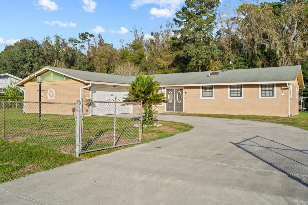 10627 Bolyard Dr, Jacksonville, FL 32218 - photo 1