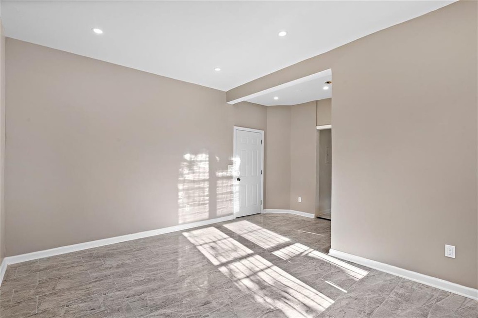 240 Clendenny Ave unit 1, Jersey City, NJ 07304 - photo 1