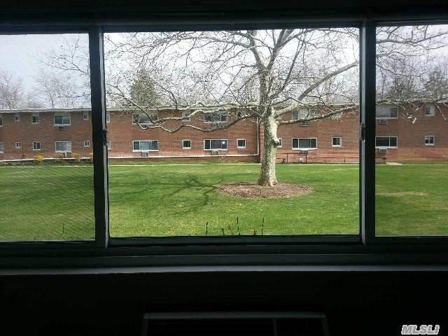 11 Soundview Ln unit C1, Port Washington, NY 11050 - photo 1