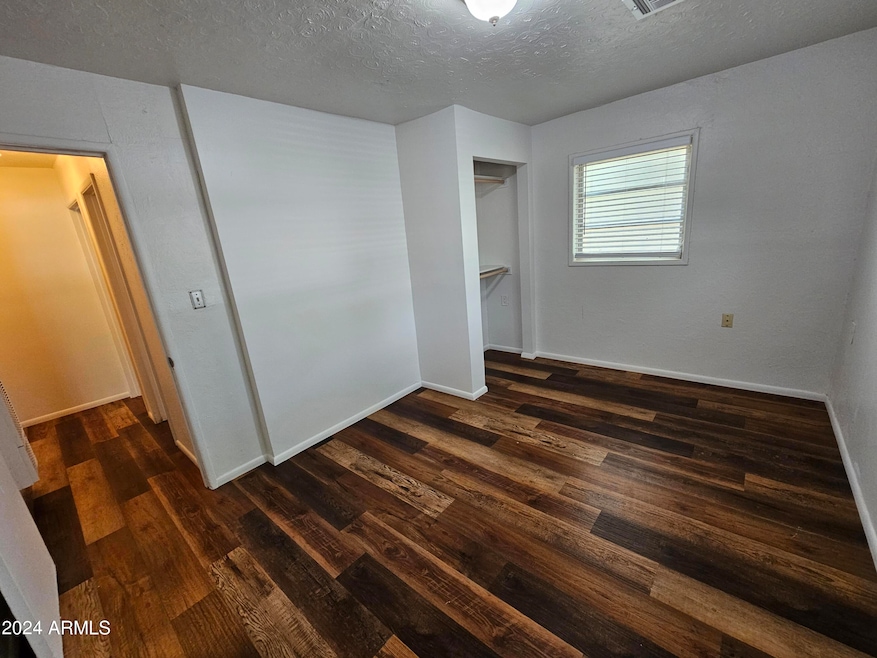 bedroom 1.2