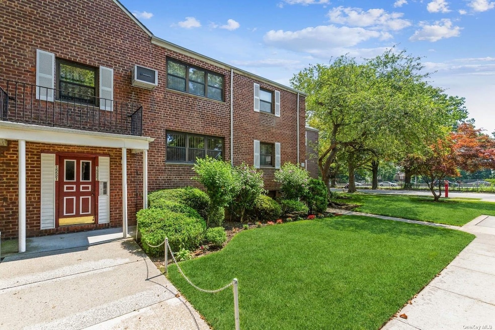 15523 86th St unit 4, Howard Beach, NY 11414 - photo 1