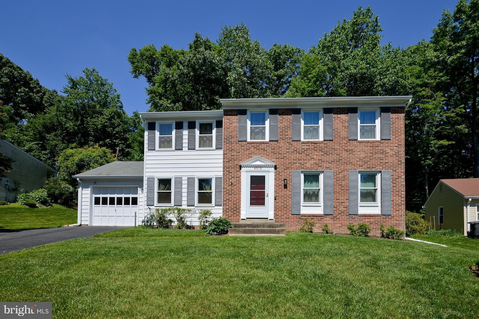 4916 King Solomon Dr, Annandale, VA 22003 - photo 1