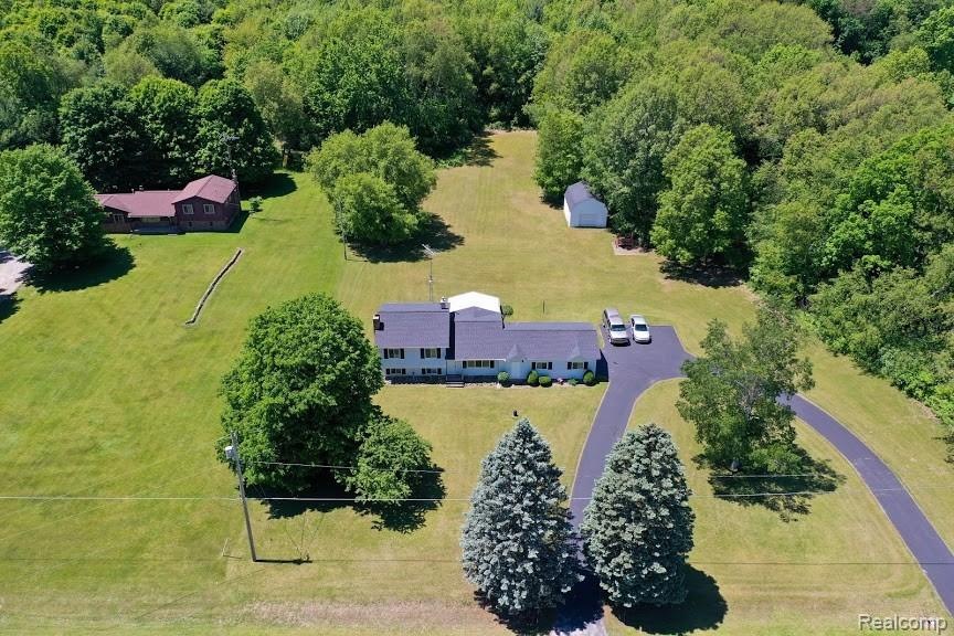 9111 N Linden Rd, Clio, MI 48420 - photo 1